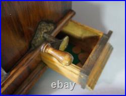 ANTIQUE UPRIGHT POLYPHON DISC MUSIC BOX. You can see and hear it play