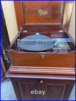 15 1/2 Mira Mahogany Music Box With Disc Cabinet