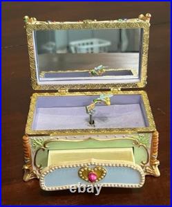 1951 Disney Tinkerbell Peter Pan Deluxe Jewelry Music Box GOOD CONDITION