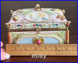 1951 Disney Tinkerbell Peter Pan Deluxe Jewelry Music Box GOOD CONDITION