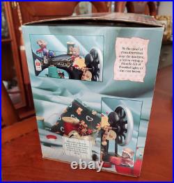 1993 Enesco Homespun Holidays Sewing Machine Music Box MINT