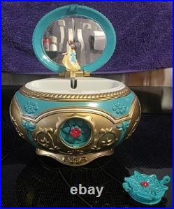 1997 Fox/Galoob Anastasia Once Upon a December toy music box