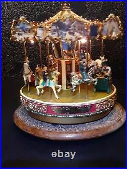 1997 Mr. Christmas Village Square Carousel Tested and works! Lights flicker