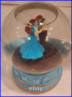 1997 San Francisco Music Box Company Anastasia & Dimitri Snowglobe RARE