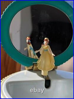 1997 Vintage Galoob Anastasia Once Upon A December Music Box Works withnecklace