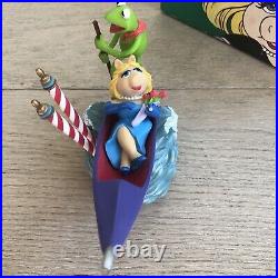 1998 Kermit Miss Piggy Gondola Musical Figurine San Francisco Music Box Company