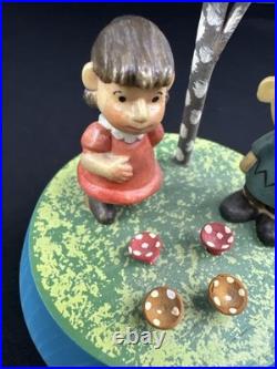 ANRI Peanuts Charlie Brown Lucy Wooden Music Box Italy 1972 Rose Garden VTG