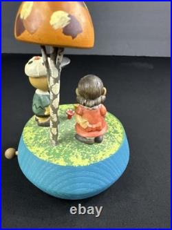 ANRI Peanuts Charlie Brown Lucy Wooden Music Box Italy 1972 Rose Garden VTG