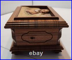 ANRI carved M. J. Hummel The Four Seasons Series 3 In Tune -Goebel Reuge Music Box