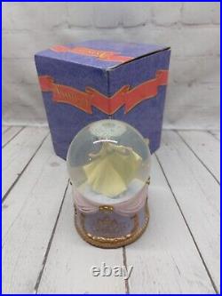 Anastasia San Francisco Music Box Company Snow Globe Once Upon A December 1997