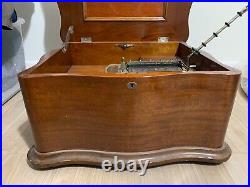 Antique 1890's Regina Music Box Mahogany with 21 music discs