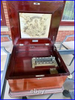 Antique CRITERION MUSIC BOX & DISCS Estate Fresh No Broken Teeth