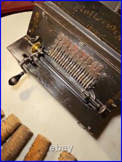 Antique GEM ROLLER ORGAN w 6 Cobs Restored Plays The Best I Ever Heard One