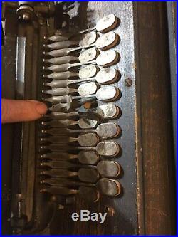 Antique GEM Roller Organ Hand Crank Bellows Wind Music Box Corn Cob Record 1907