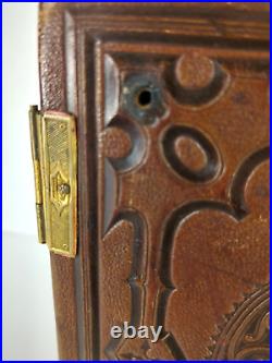 Antique Music Box Leather Book Album Gueissaz 1884 Switzerland Movement