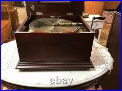 Antique. Regina Hand Crank Music Box & 16 Discs Beautiful Mahogany Wood Case