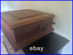 Antique Regina music box with12 music discs