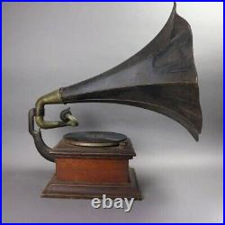 Antique Victor Victrola Phonograph Talking Machine with Tin Horn, Phonographs