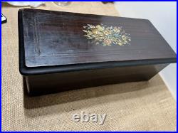 Antique Victorian Style Large Swiss Music Box Antique Victorian Style Large Swiss Music Box