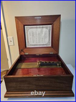 Antique/Vintage 19th C. REGINA Victorian Table Top Music Box -Plays 15.5 Discs