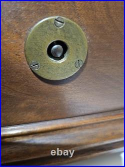 Antique/Vintage 19th C. REGINA Victorian Table Top Music Box -Plays 15.5 Discs