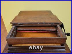 Antique ca1890 MECHANICAL ORGANETTE COMPANY Paper Roller Organ Mu G2U