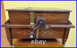 Antique ca1890 MECHANICAL ORGANETTE COMPANY Paper Roller Organ Mu G2U