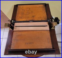 Antique ca1890 MECHANICAL ORGANETTE COMPANY Paper Roller Organ Mu G2U