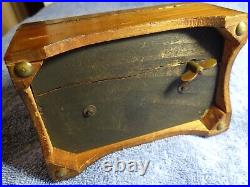 Antiques with mechanical 4 tune 2 BUTTON thornes music box Blue Danube LISTEN