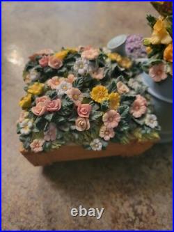 Beautiful San Francisco Music Box Co Flowers Watering Can Plays EDELWEISS
