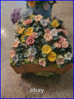 Beautiful San Francisco Music Box Co Flowers Watering Can Plays EDELWEISS Beautiful San Francisco Music Box Co Flowers Watering Can Plays EDELWEISS