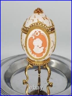 Cameo Jeweled Real Ostrich Egg Pedestal MUSIC BOX Rhinestones Vintage Works