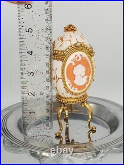 Cameo Jeweled Real Ostrich Egg Pedestal MUSIC BOX Rhinestones Vintage Works