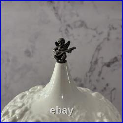 Carousel Cigarette Dispenser, Reuge Music Box, (Menuet-Mozart Serenade-Schubert) Carousel Cigarette Dispenser, Reuge Music Box, (Menuet-Mozart Serenade-Schubert)