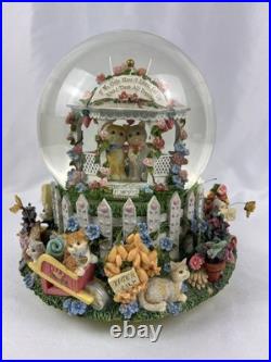 Cat Couple Musical Snow Globe by The San Francisco Music Box Company Rare Large