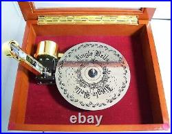 Christmas Music Box with 4 Christmas Music Box Discs Waltzing Couples Tested