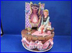 Cinderella Music Box A Dream is a Wish Your Heart Makes Very Good Condition Cinderella Music Box A Dream is a Wish Your Heart Makes Very Good Condition