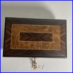 Classic Style Burl-Elm with Rosewood/Walnut Border Musical Jewelry Box