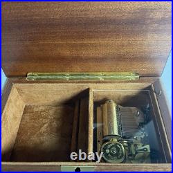 Classic Style Burl-Elm with Rosewood/Walnut Border Musical Jewelry Box