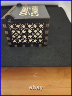 Coheed & Cambria music box plays The Joke, brand new from the most recent tour