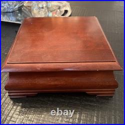 Crosley Musik Music Wurks Music Box with 6 Disc's