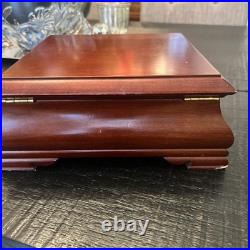 Crosley Musik Music Wurks Music Box with 6 Disc's