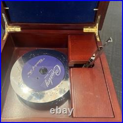 Crosley Musik Music Wurks Music Box with 6 Disc's