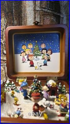 Danbury Mint the Peanuts Merry Christmas Charlie Brown Music Box Danbury Mint the Peanuts Merry Christmas Charlie Brown Music Box