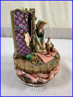 Disney Cinderella Music Box Dream is a Wish Your Heart Makes with Movement Works