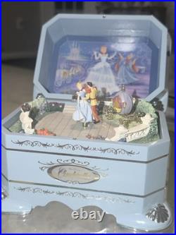 Disney Cinderella's Dance Music Box Ever After Works A Dream Is A Wish D00266