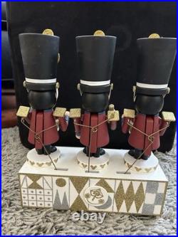 Disney Small World Soldier Music Box, Plays It's A Small World