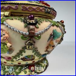 Disney Snow White & Seven Dwarfs Hinged Trinket Music Box