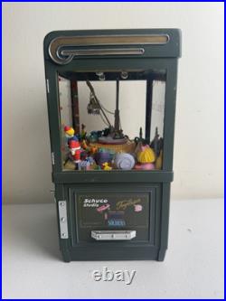 ENESCO THE GRABBER MUSIC BOX THE ENTERTAINER LIGHT MOTION CLAW MACHINE Working