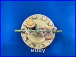 ERZGEBIRGE Wendt Kuhn THORENS Music Box Dancing Couple Carved Wood Germany vtg